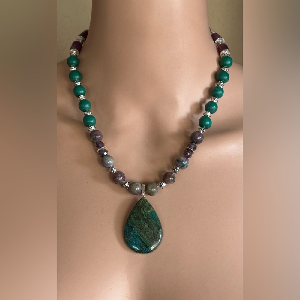 20-1/2 inch Ruby Zoisite gemstone bead Necklace NWOT - Picture 12 of 13